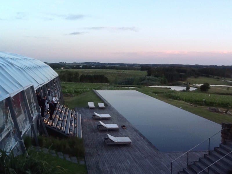 Carpa cerrada para fiesta de noche en Maldonado
