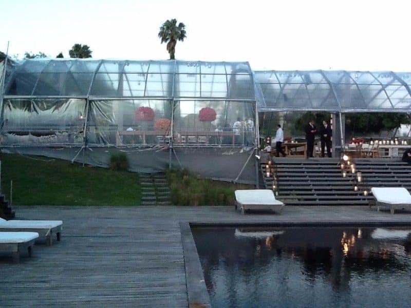 Carpa cerrada para fiesta de noche en Maldonado