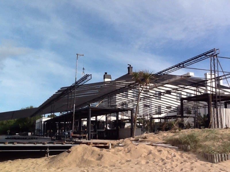 Carpa para casamiento de noche en Punta del Este